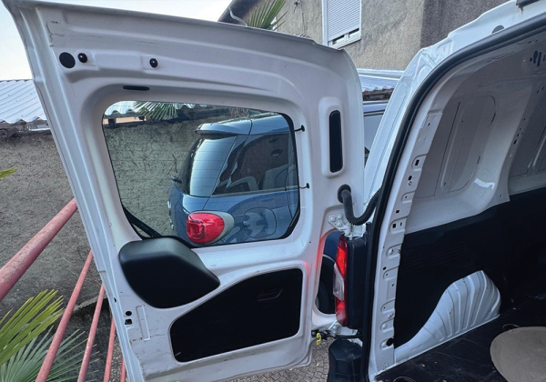 OPEL Combo E D15TD - immagine 8