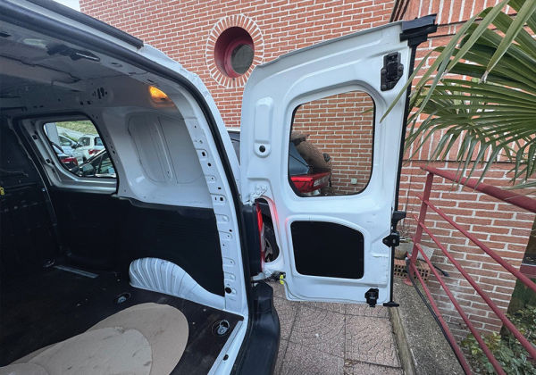 FIAT Fiorino 1.4 8V Natural Power Swiss - immagine 8